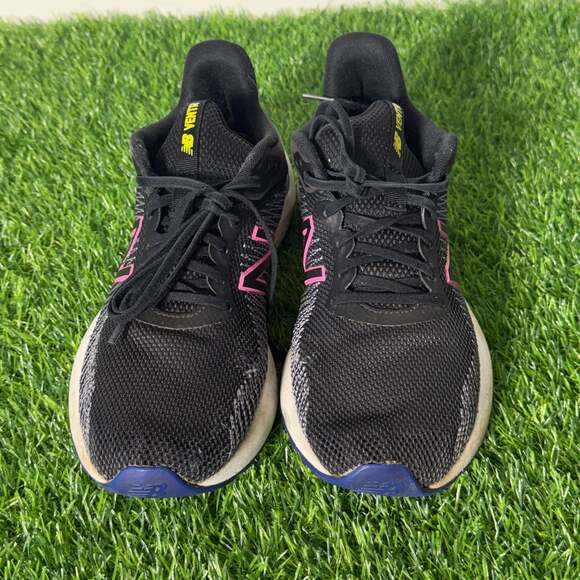 New Balance Womens Ventr V1 Black Gray Pink Running Shoes WVTRLB1 - Picture 2 of 9